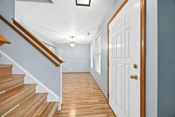 $315,000 | 568 Four Seasons Boulevard, Aurora, IL 60504