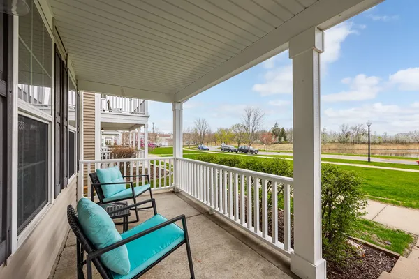 $315,000 | 568 Four Seasons Boulevard, Aurora, IL 60504