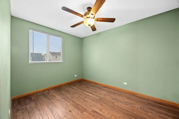 $315,000 | 568 Four Seasons Boulevard, Aurora, IL 60504