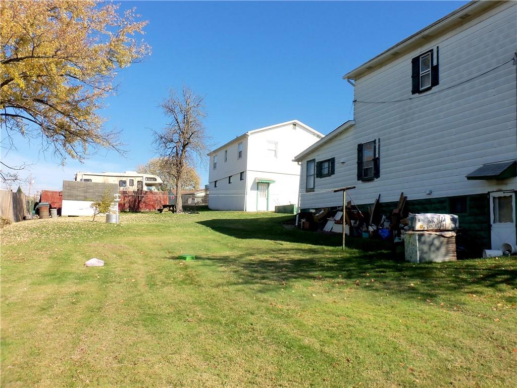 1216 Bruce Street Washington, PA 15301 - Photo 4 of 22