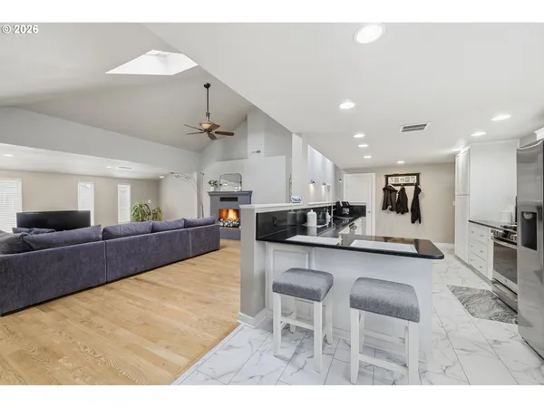 $665,000 | 1271 Arcadia Drive, Eugene, OR 97401