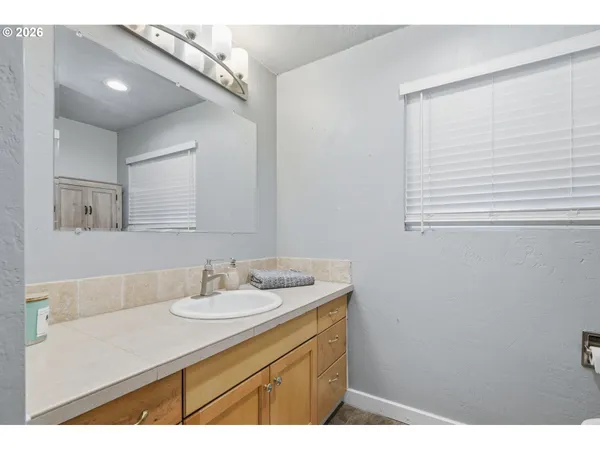 $665,000 | 1271 Arcadia Drive, Eugene, OR 97401