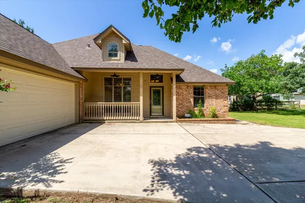 $420,000 | 53 Tina's Trail, Martindale, TX 78655