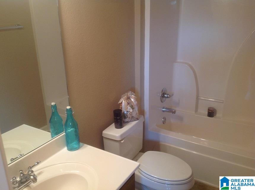 233 Forest Village Lane Alabaster, AL 35007 - Photo 17 of 24