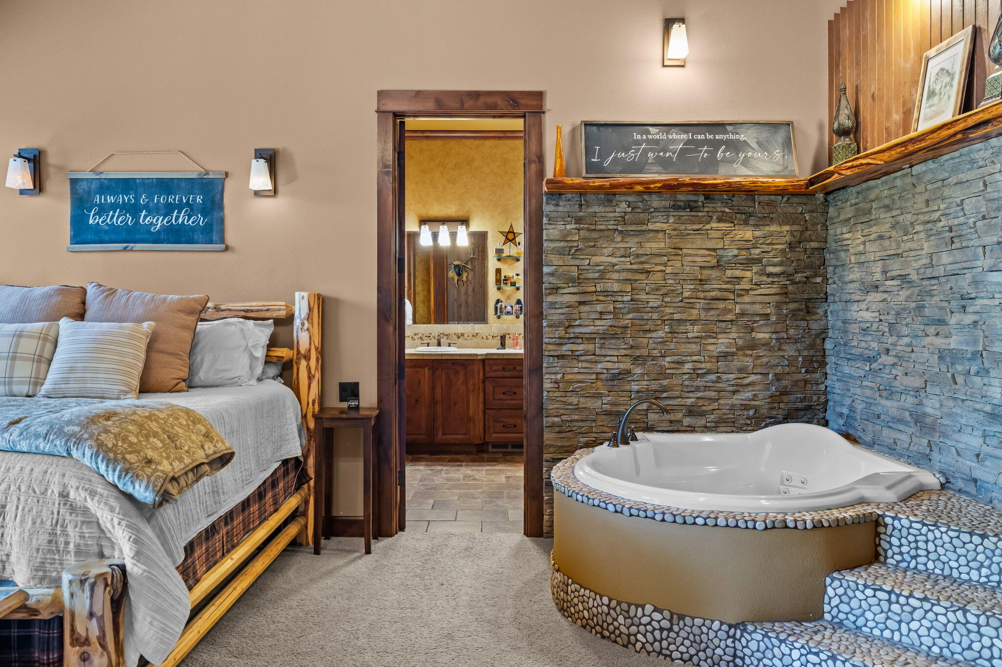 1144 Highland View Loop Redmond, OR 97756 - Photo 5 of 69 a spacious bathroom with a tub and window