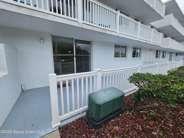 $1,950 | 3190 North Atlantic Avenue, Unit 131, Cocoa Beach, FL 32931