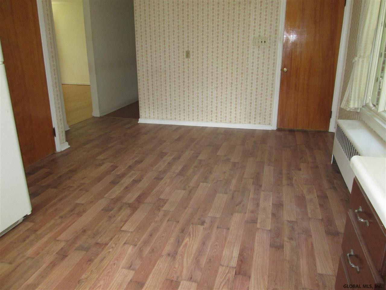 44 Continental Road Rotterdam, NY 12306 - Photo 7 of 14 Photo 7