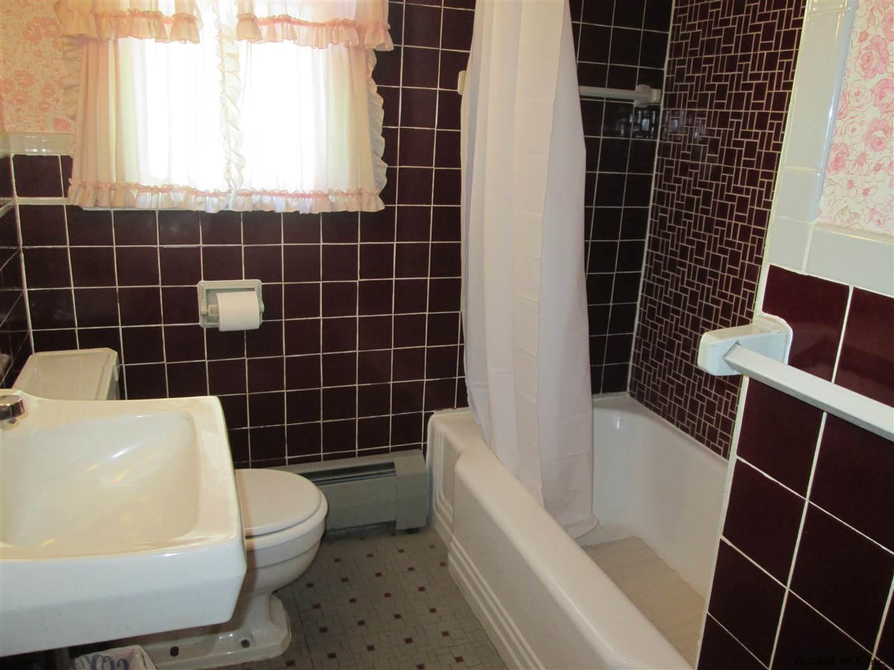 44 Continental Road Rotterdam, NY 12306 - Photo 8 of 14 Photo 9