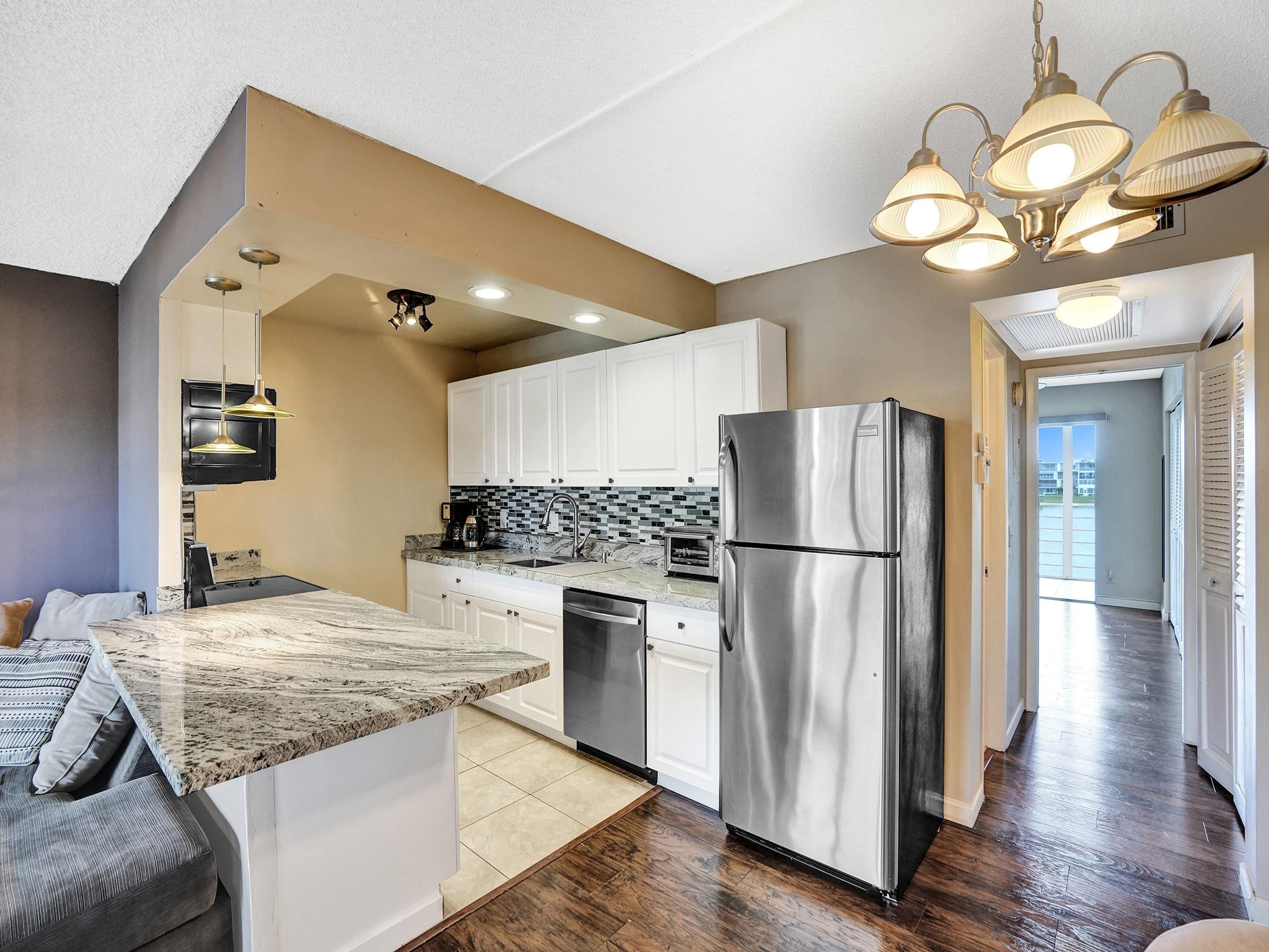 3014 Cornwall East Boca Raton, FL 33434 - Photo 5 of 40 Photo 5