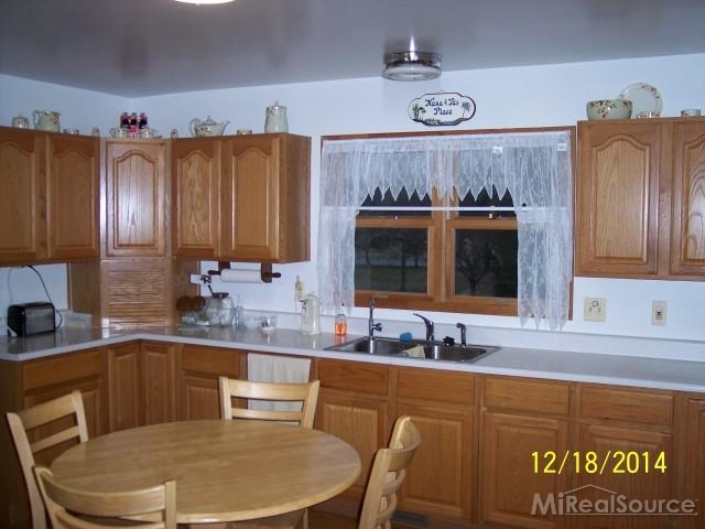 5814 Falkenbury Road North Branch, MI 48461 - Photo 10 of 32