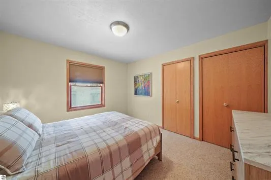 $744,900 | 292 South Carolyn Drive, Lake City, MI 49651