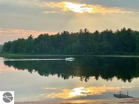 $744,900 | 292 South Carolyn Drive, Lake City, MI 49651