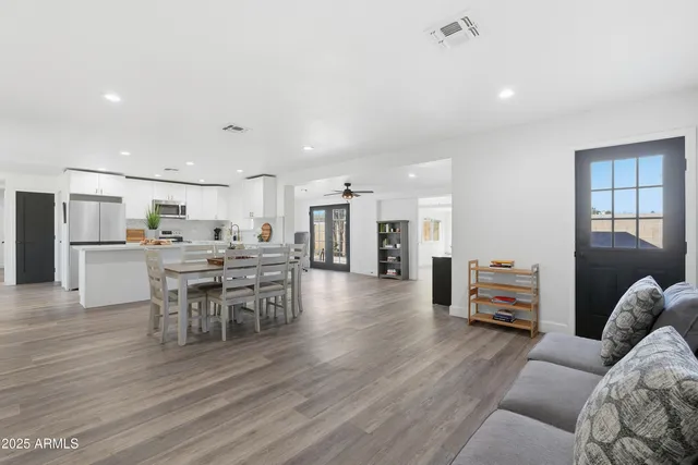 $575,000 | 1400 West Megan Street, Chandler, AZ 85224