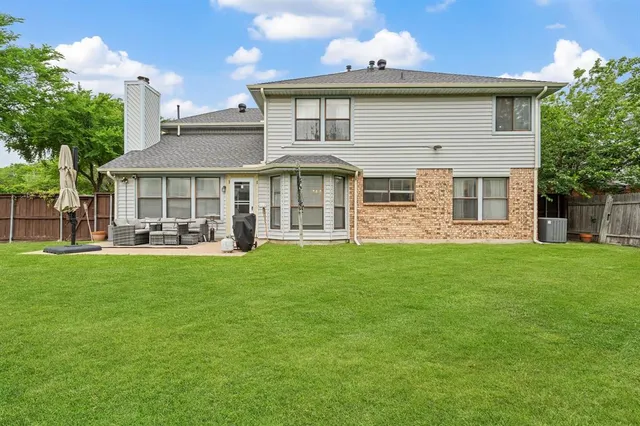 $385,000 | 303 Hopewell Street, Grand Prairie, TX 75052