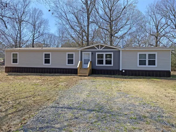 $272,900 | 266 Deer Park Drive, Grand Cane, LA 71032