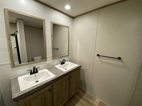 $272,900 | 266 Deer Park Drive, Grand Cane, LA 71032