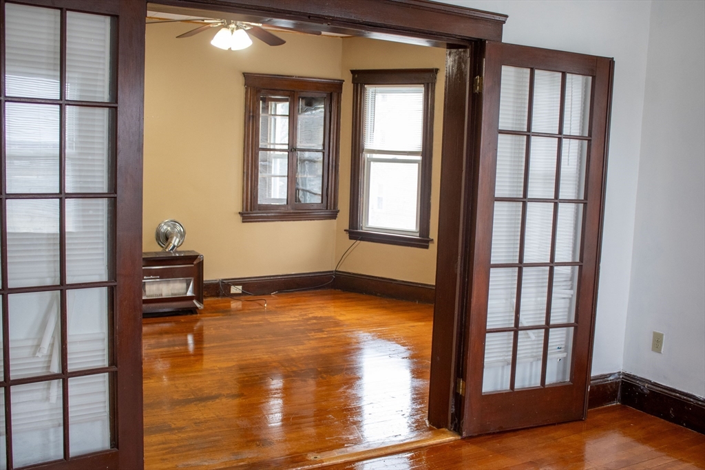 91 Perry Avenue, Unit 3 Worcester, MA 01610 - Photo 4 of 7