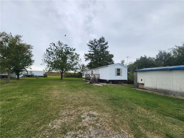 $1,200 | 145 Rambling Road, Buras, LA 70041