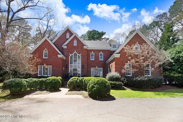 $1,185,000 | 618 Lakeshore Drive, Goldsboro, NC 27534