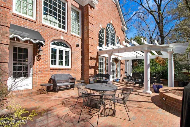 $1,185,000 | 618 Lakeshore Drive, Goldsboro, NC 27534