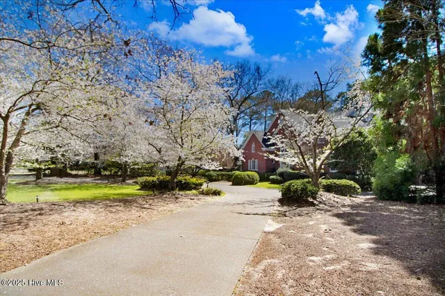 $1,185,000 | 618 Lakeshore Drive, Goldsboro, NC 27534