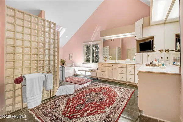 $1,185,000 | 618 Lakeshore Drive, Goldsboro, NC 27534