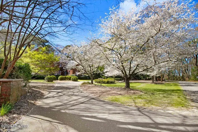 $1,185,000 | 618 Lakeshore Drive, Goldsboro, NC 27534