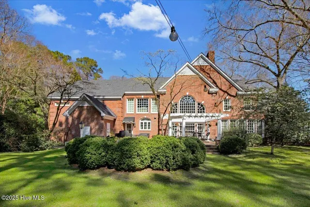 $1,185,000 | 618 Lakeshore Drive, Goldsboro, NC 27534