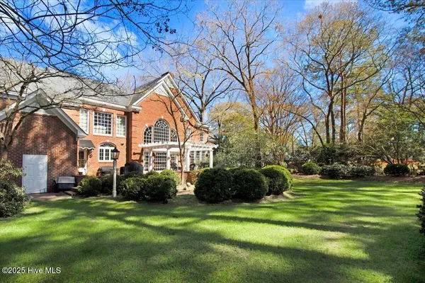 $1,185,000 | 618 Lakeshore Drive, Goldsboro, NC 27534