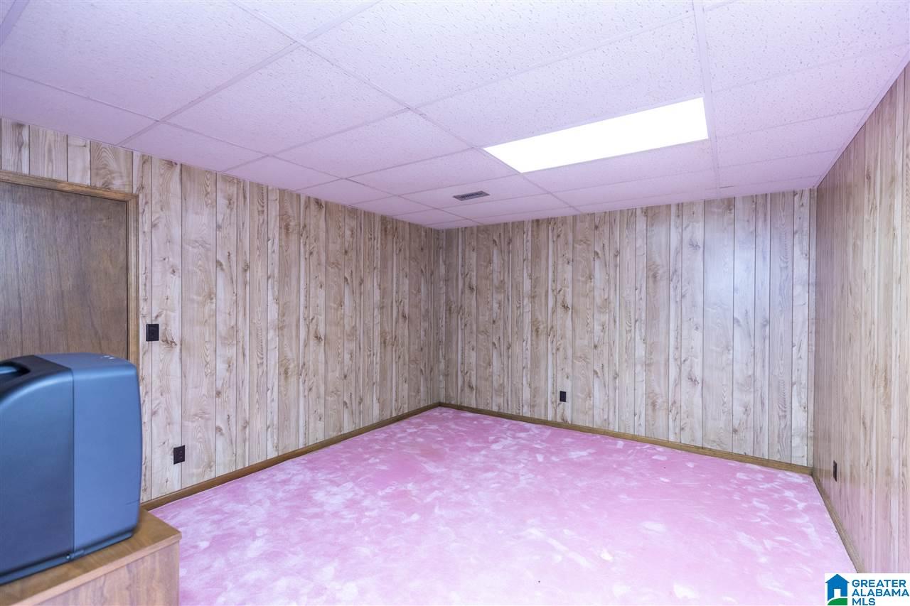 647 Ridgeway Circle Talladega, AL 35160 - Photo 40 of 48