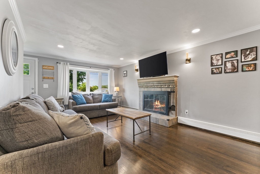36 Porter Road Marlborough, MA 01752 - Photo 6 of 29 Gallery Image 6
