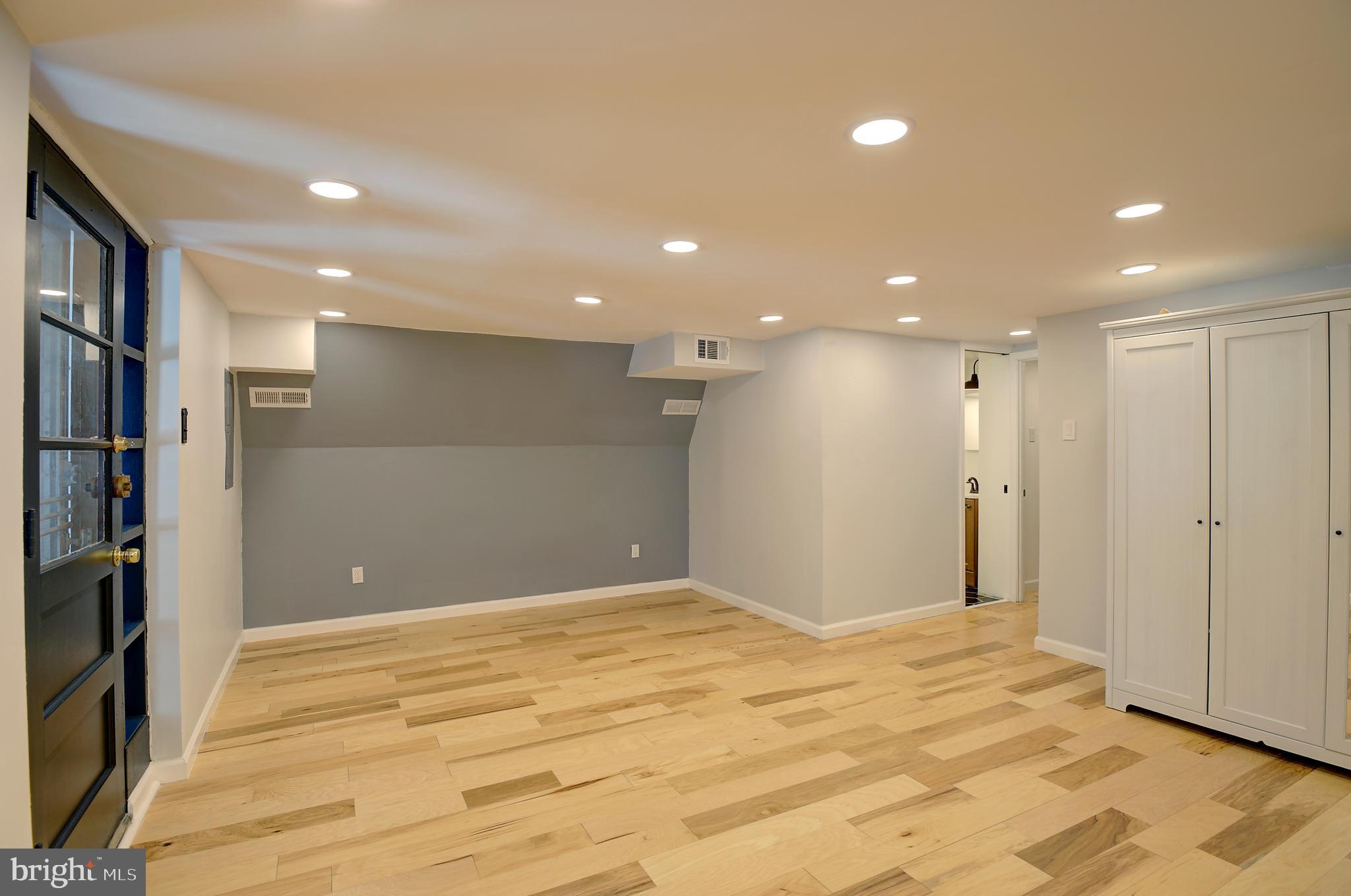 10206 East Keswick Road Philadelphia, PA 19114 - Photo 6 of 23 Gallery Image 6
