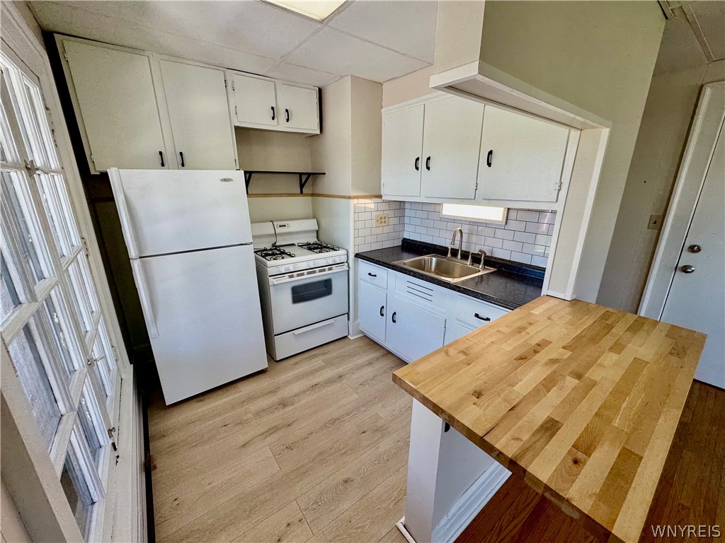227 Abbott Road, Unit 4 Buffalo, NY 14220 - Photo 3 of 11
