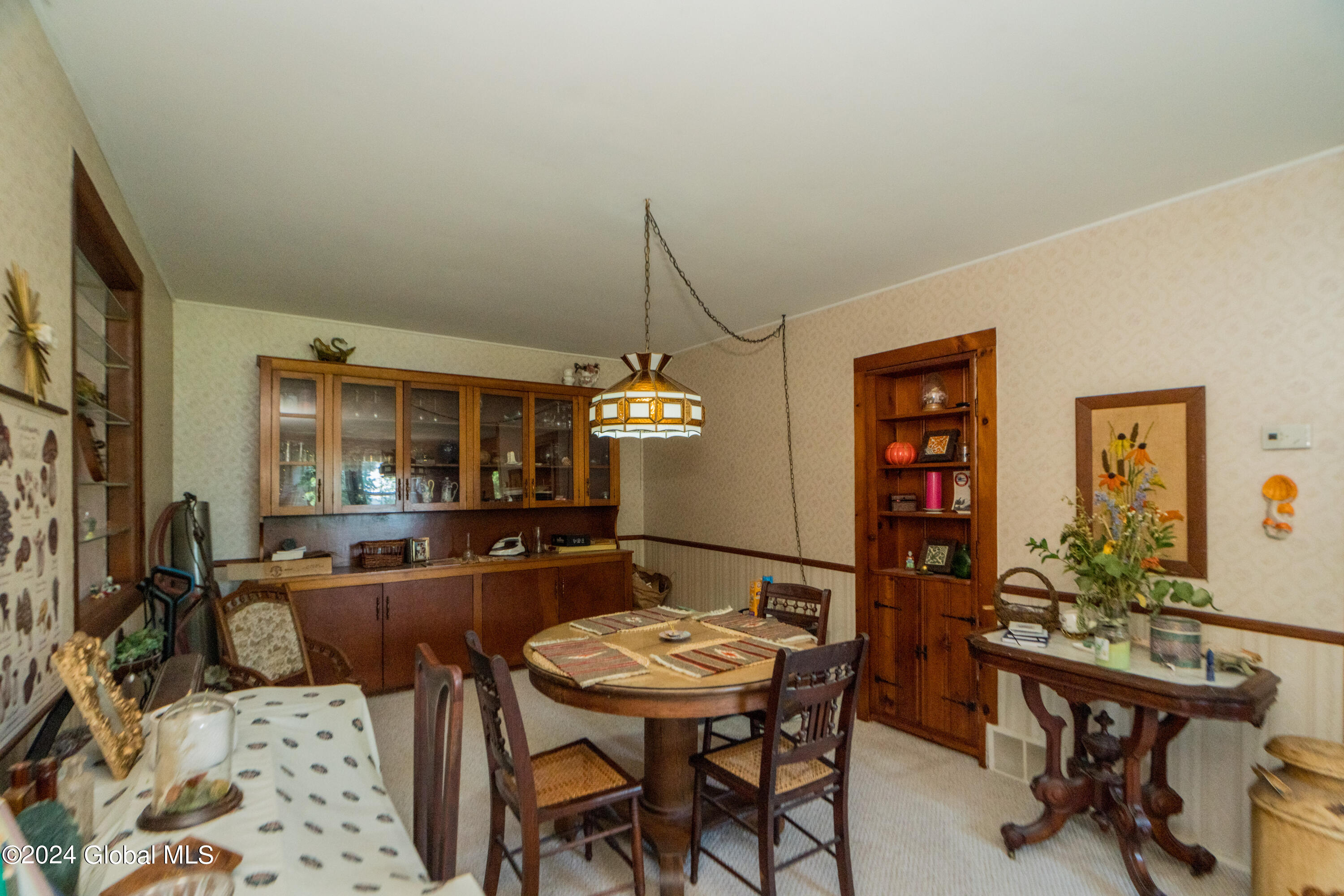 134 Manning Road Malta, NY 12020 - Photo 11 of 31 DSC00657