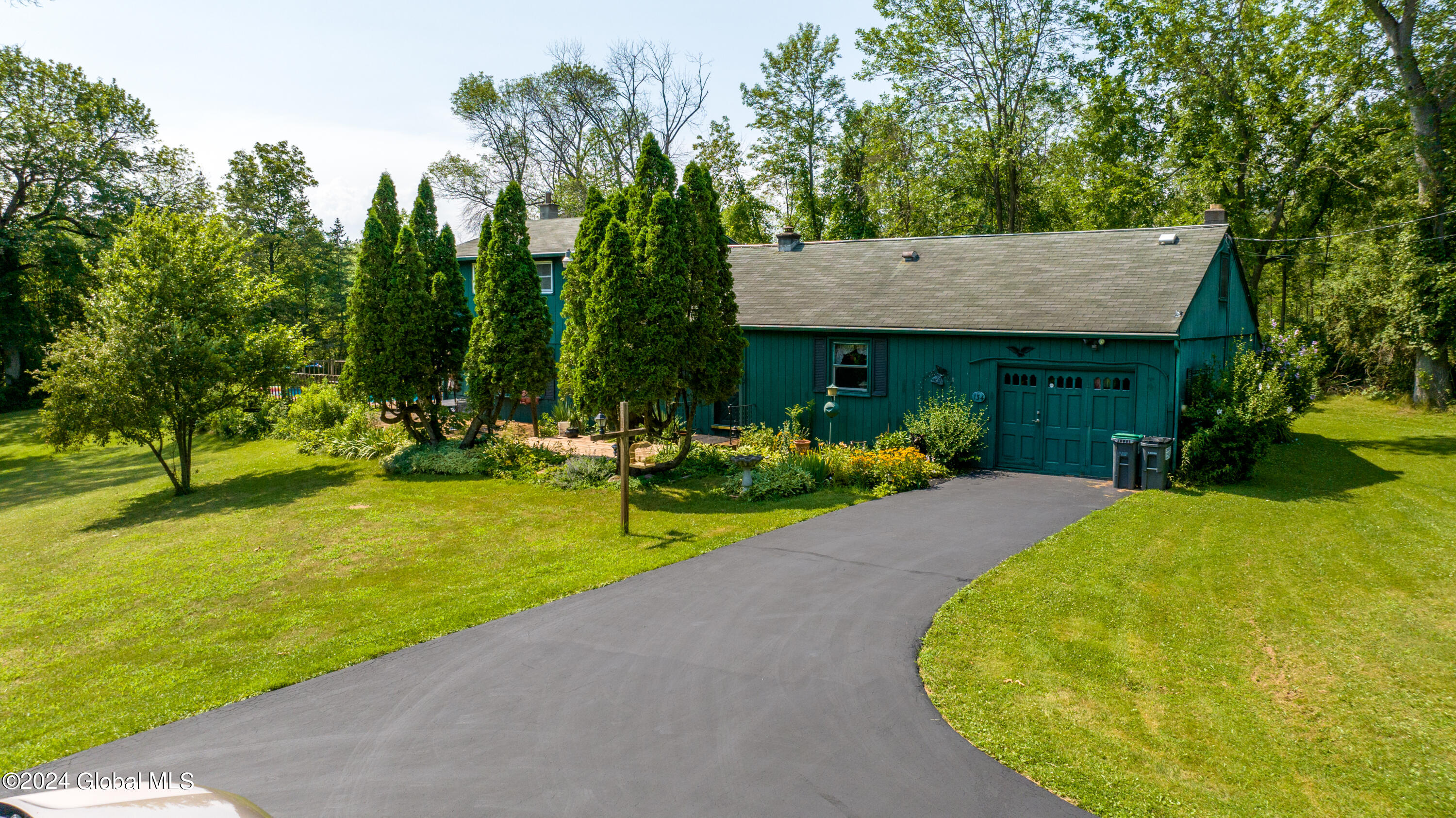 134 Manning Road Malta, NY 12020 - Photo 30 of 31 ManningRoad-06