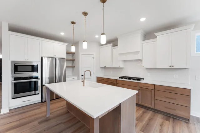 $850,000 | 1296 Bispen Street, Houlton, WI 54082