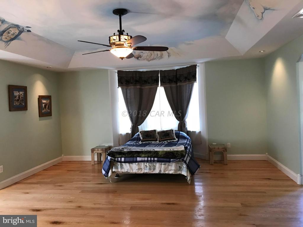 27230 Fairmount Road Westover, MD 21871 - Photo 16 of 53 Master Bedroom