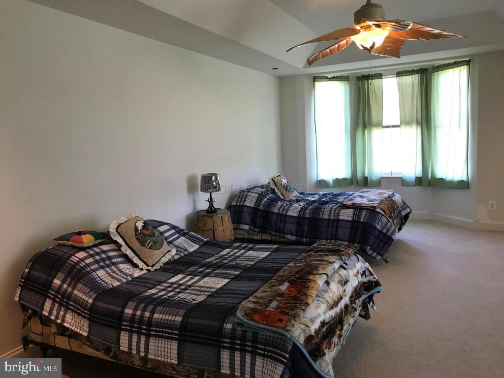 27230 Fairmount Road Westover, MD 21871 - Photo 23 of 53 Bedroom 2 is 21'x13'