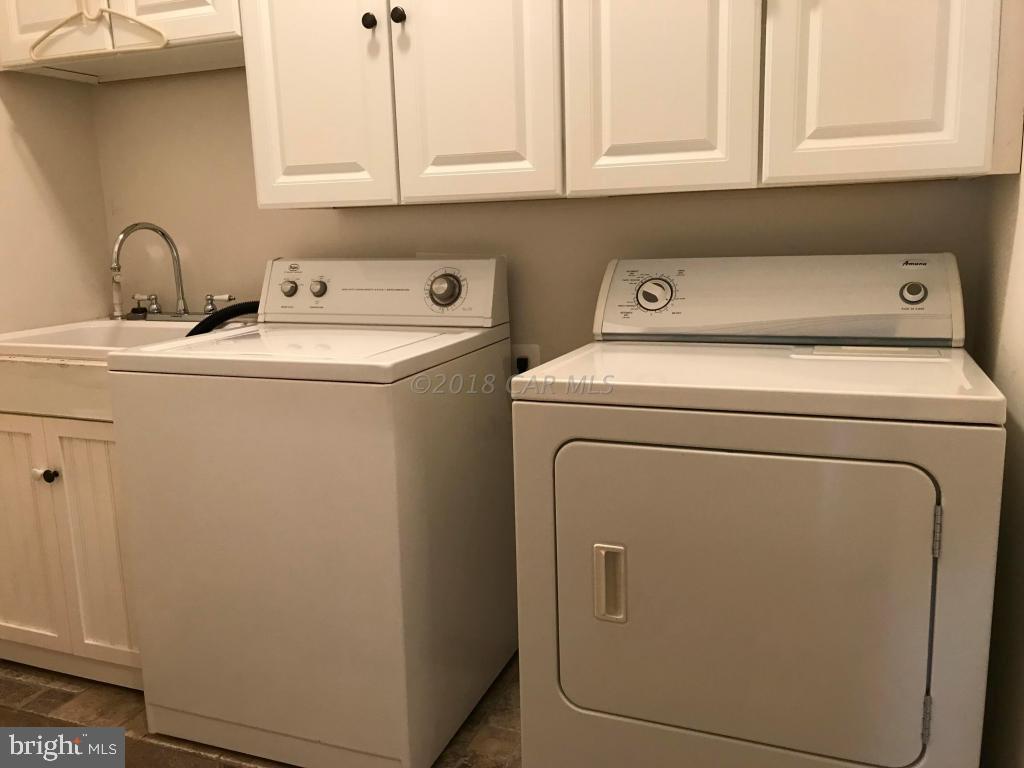27230 Fairmount Road Westover, MD 21871 - Photo 26 of 53 12'x7'6" Laundry Room with Wash Tub