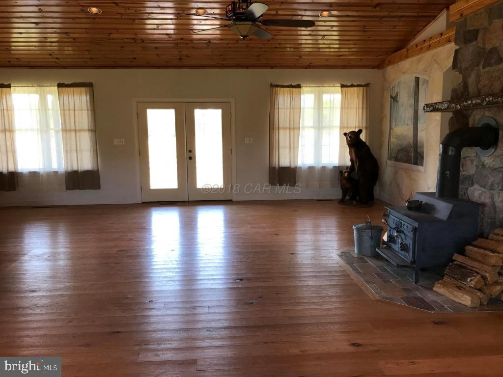 27230 Fairmount Road Westover, MD 21871 - Photo 4 of 53 Living Room is 30'x30'