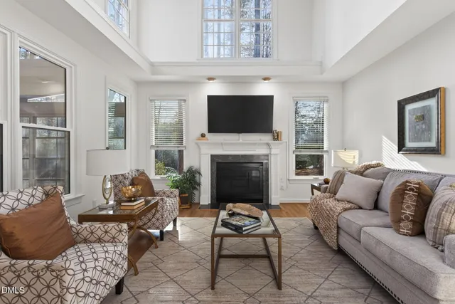 $1,225,000 | 106 Circle On The Green, Cary, NC 27519