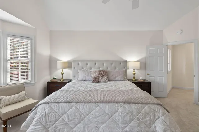 $1,225,000 | 106 Circle On The Green, Cary, NC 27519