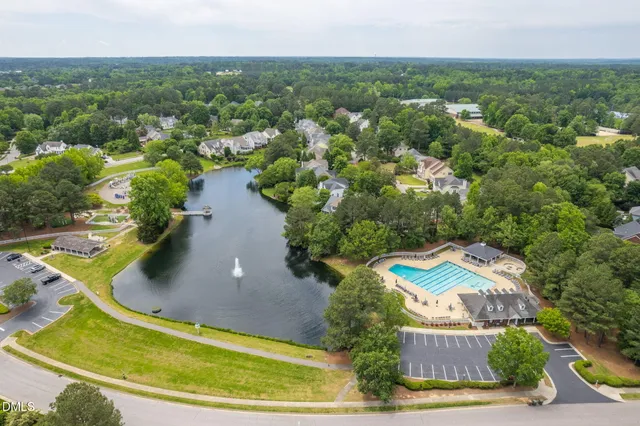 $1,225,000 | 106 Circle On The Green, Cary, NC 27519