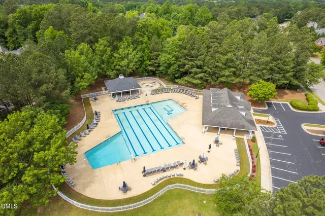 $1,225,000 | 106 Circle On The Green, Cary, NC 27519