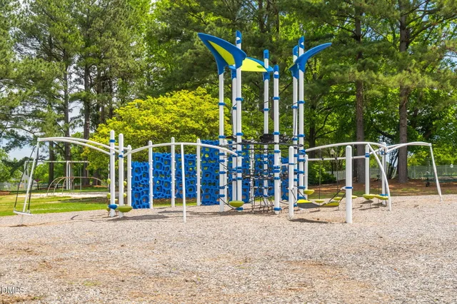 $1,225,000 | 106 Circle On The Green, Cary, NC 27519