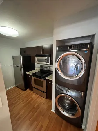 $1,950 | 11232 Southwest 12th Street, Unit 201, Pembroke Pines, FL 33025