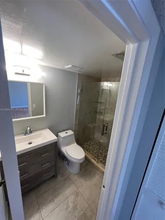 $1,950 | 11232 Southwest 12th Street, Unit 201, Pembroke Pines, FL 33025