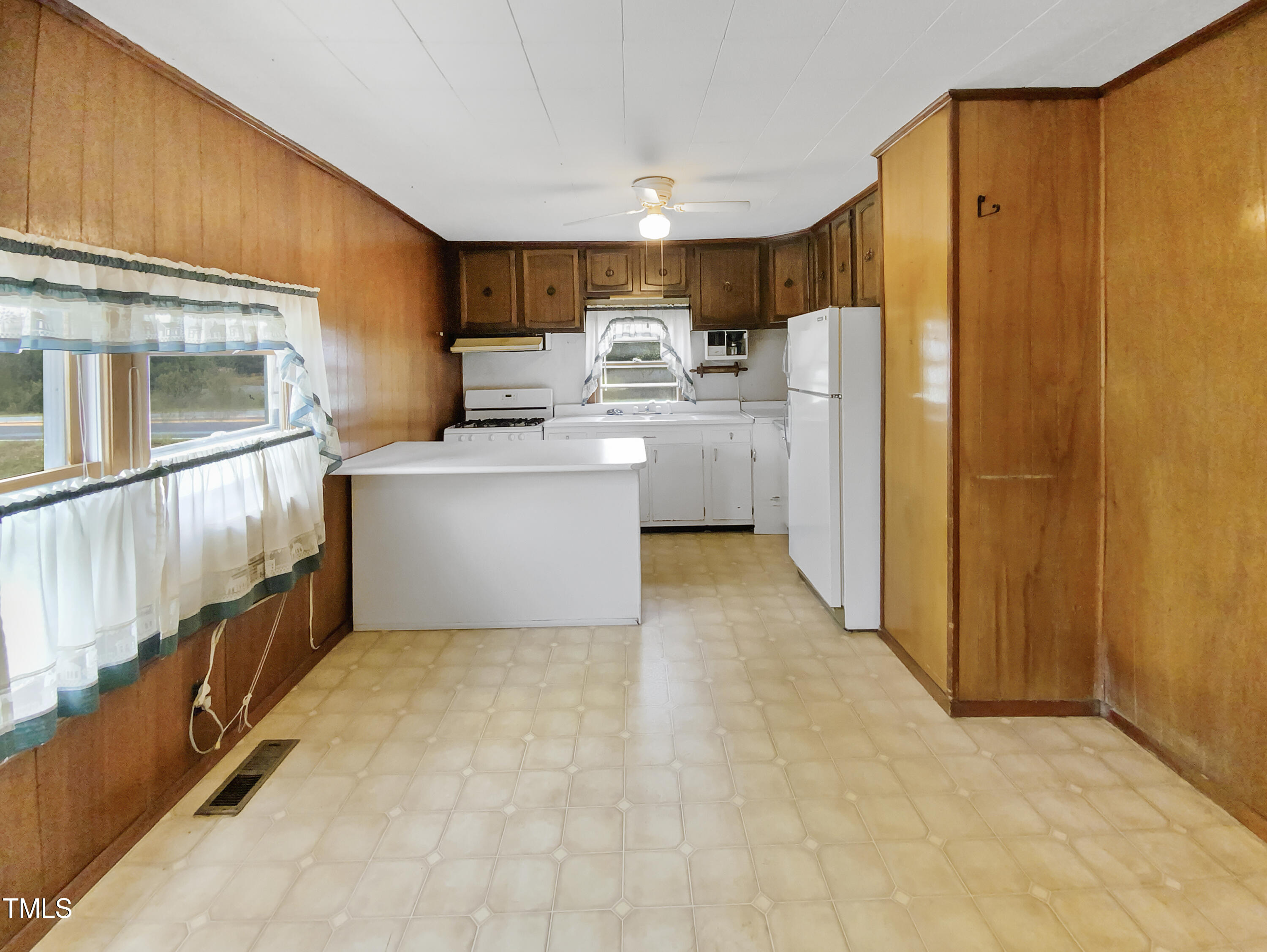 442 West Olive Road Clayton, NC 27520 - Photo 6 of 12 listing_5