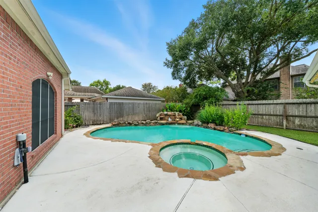 a house view with a outdoor space
