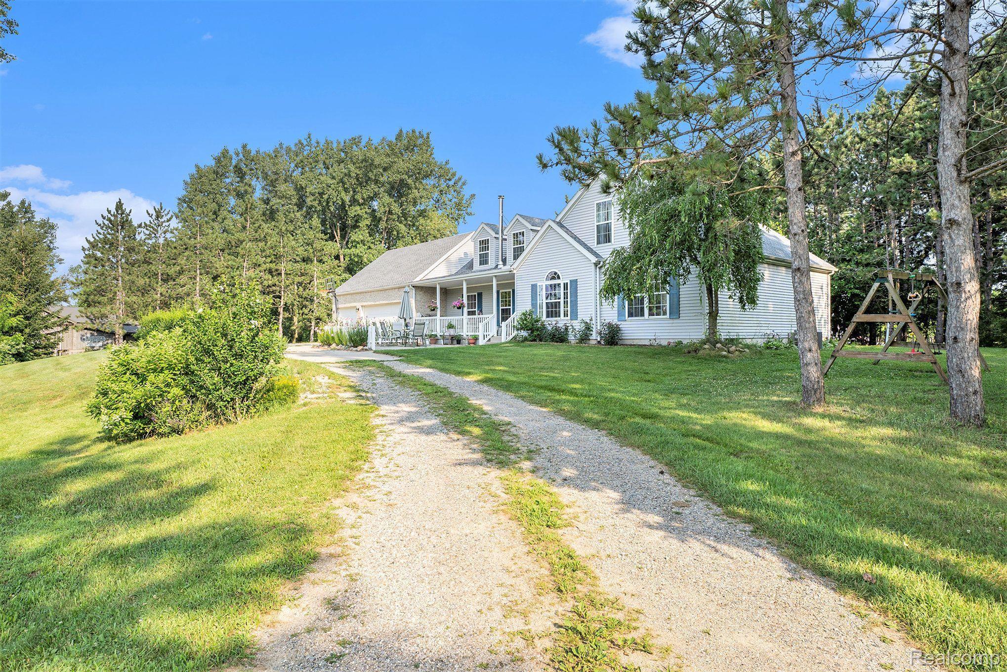 2425 North Colling Road Caro, MI 48723 - Photo 2 of 22 Gallery Image 2